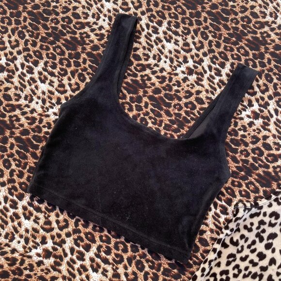 bundle x2 velvet crop tops - Picture 2 of 6